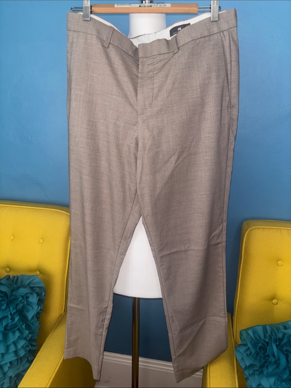 H&M Men's Dress Pants in Light Taupe